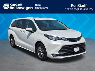 2023 Toyota Sienna XLE 8-Passenger