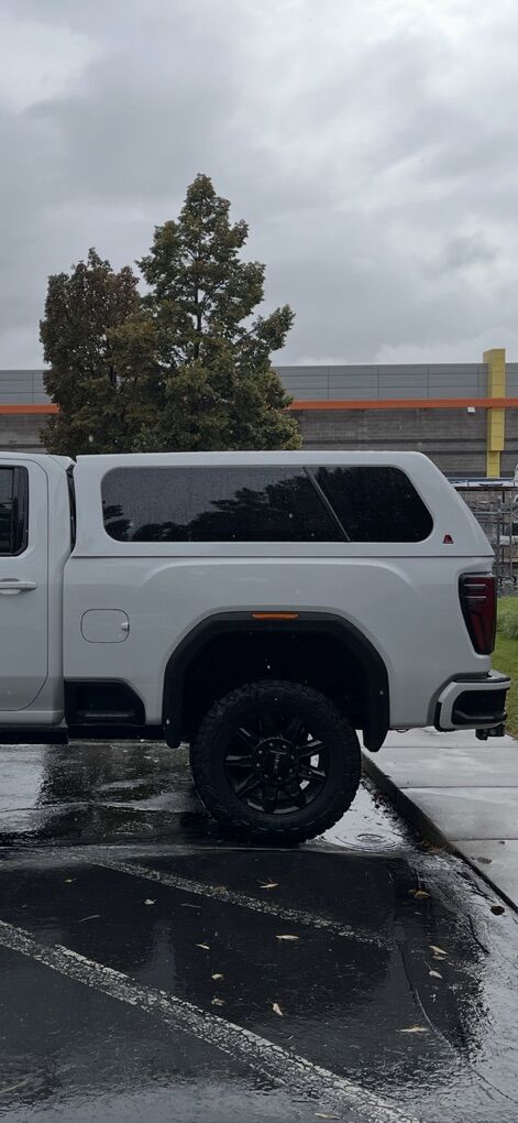 Leer 100xl Camper Shell