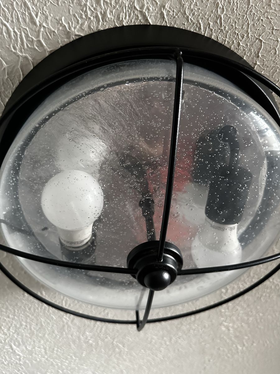 3x Ceiling Lights