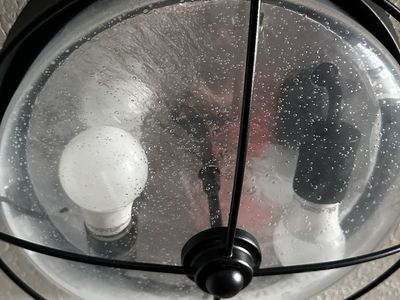 3x Ceiling Lights
