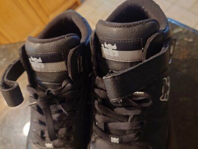 ipath Grasshopper skate shoe for sale size 10