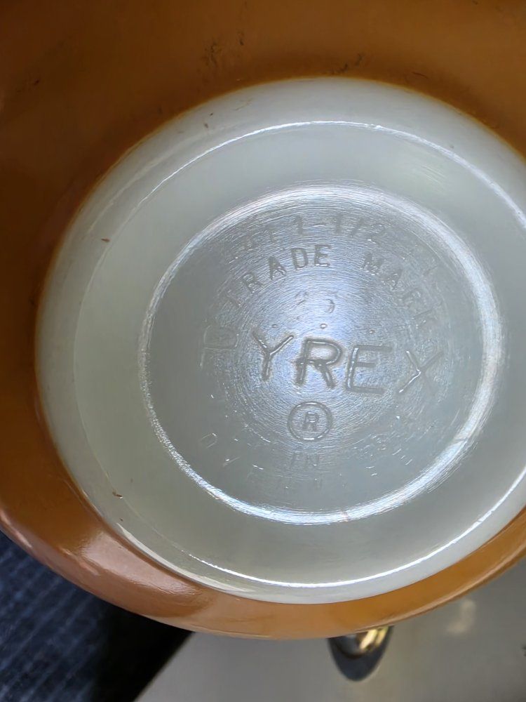 Vintage Pyrex Old Orchard Cinderella Bowls