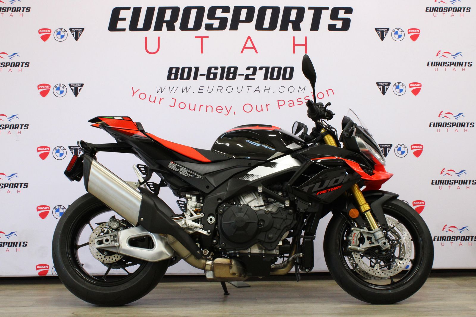 2026 Aprilia Tuono V4 Factory 1100