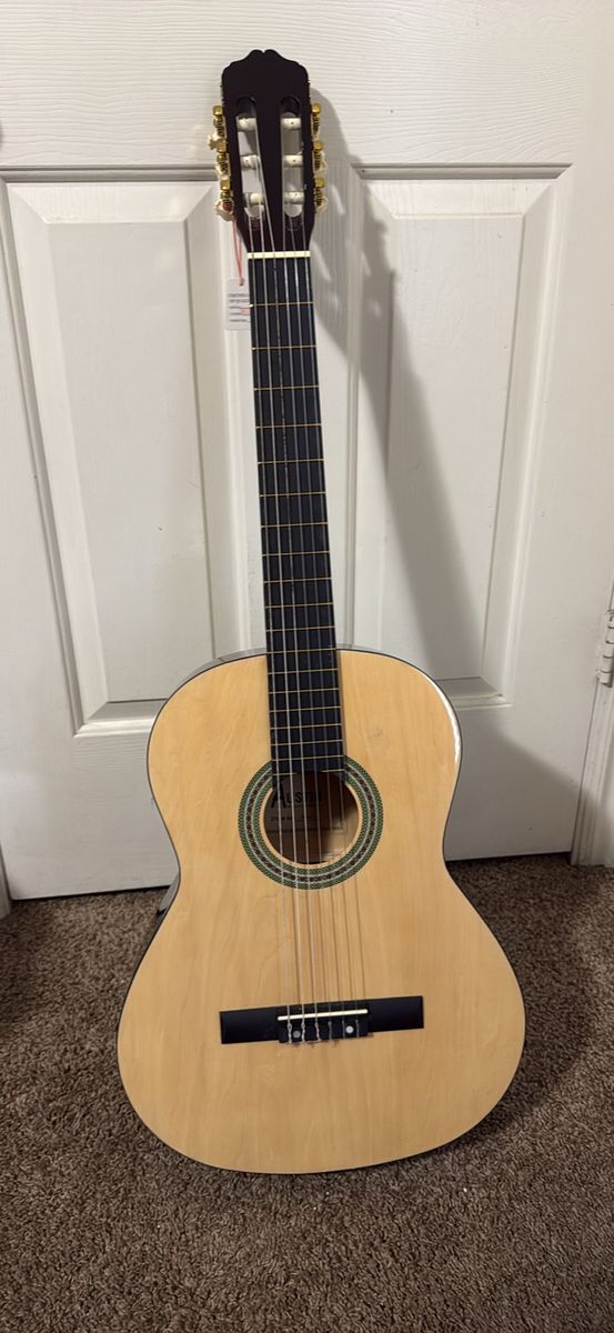 New Austin FT861 N Full-Size Nylon String Acoustic Classical Guitar - Natural Finish