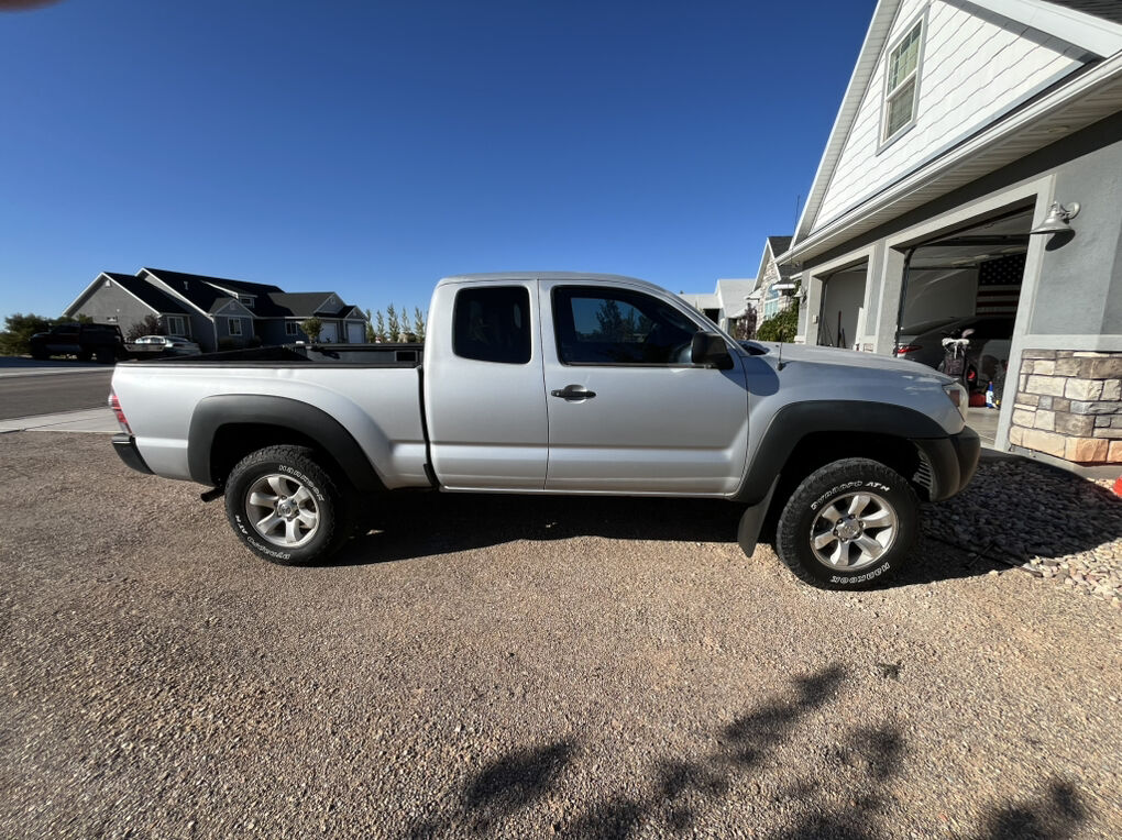 2009 TOYOTA TACOMA Base