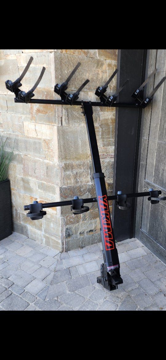 Yakima HangTight 4 Bike Rack