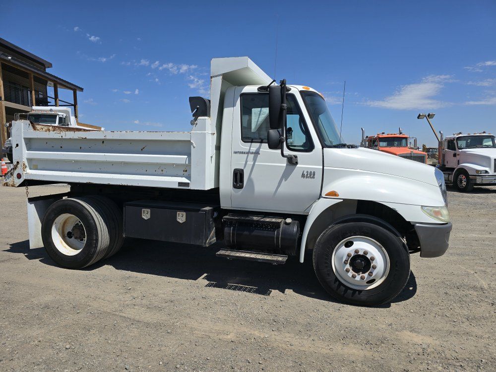 2007 International 4300 S/A Dump Truck 13k Miles