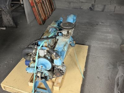 OMC 165 motor and stern drive