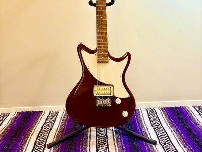 Guitar With Amp Bundle / All Accessories to Get You Started!