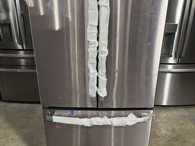 NEW GE STAINLESS STEEL FRENCH DOOR REFRIGERATOR