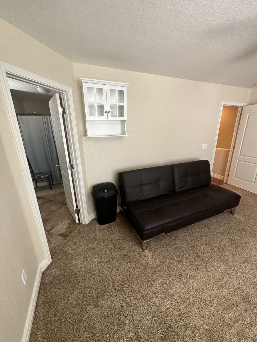 Main image 13