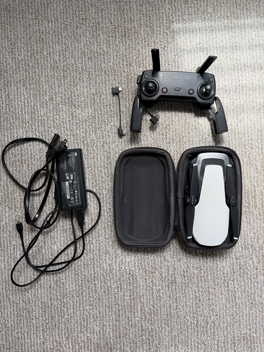 Main image 6