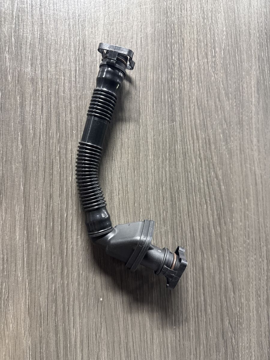 Engine Crankcase Breather Hose