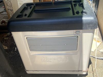 Champion Portable Swamp Cooler (evaporative cooler) (model MMBT12)