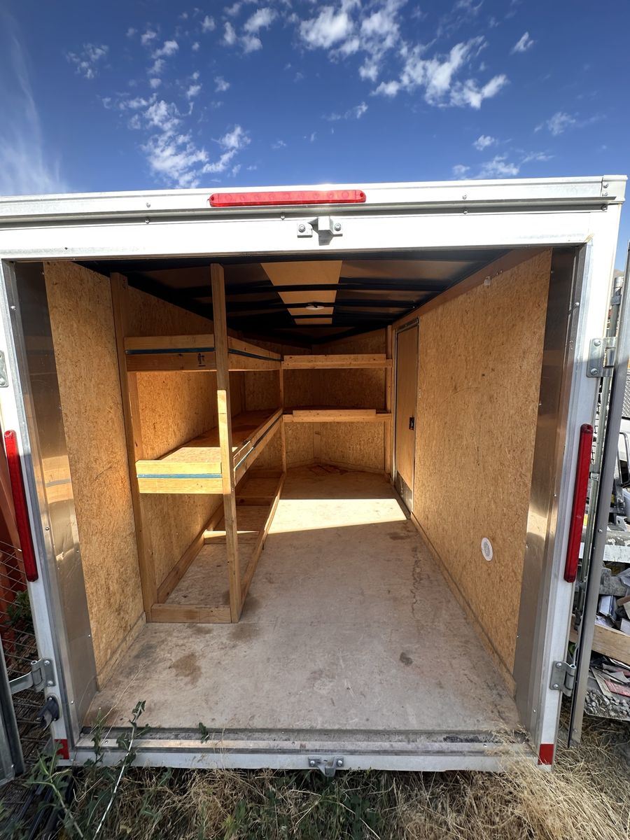 Main image 6