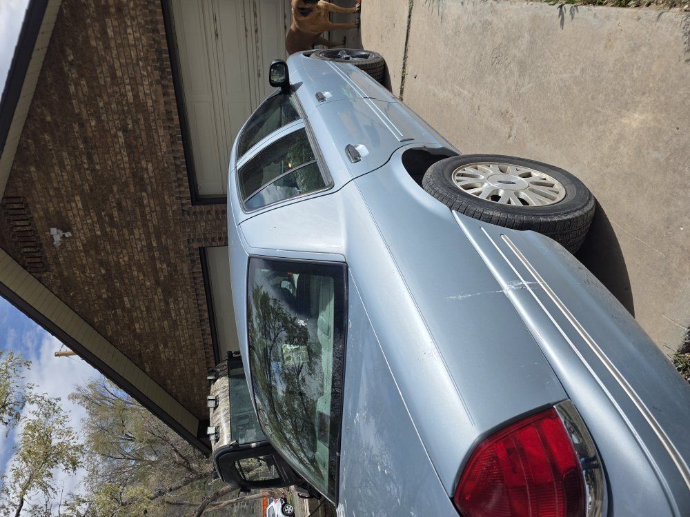 03-04  Crown victoria  / Mercury Marauder,