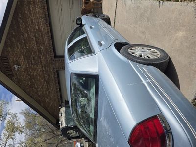 03-04 Crown victoria / Mercury Marauder,