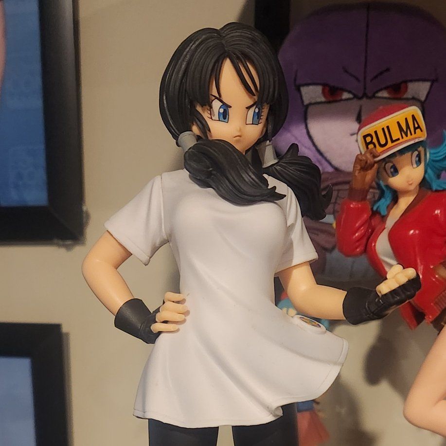 DBZ Videl Statue