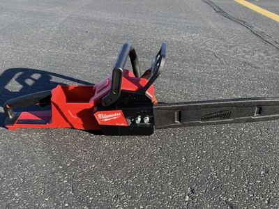 NEW Milwaukee M18 FUEL 16 in Chainsaw