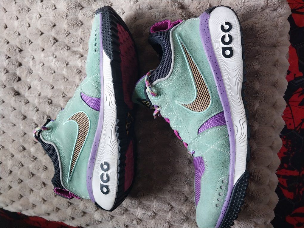 Mens Nike ACG Dog Mtn ( Emerald Rise)
Size:10.5