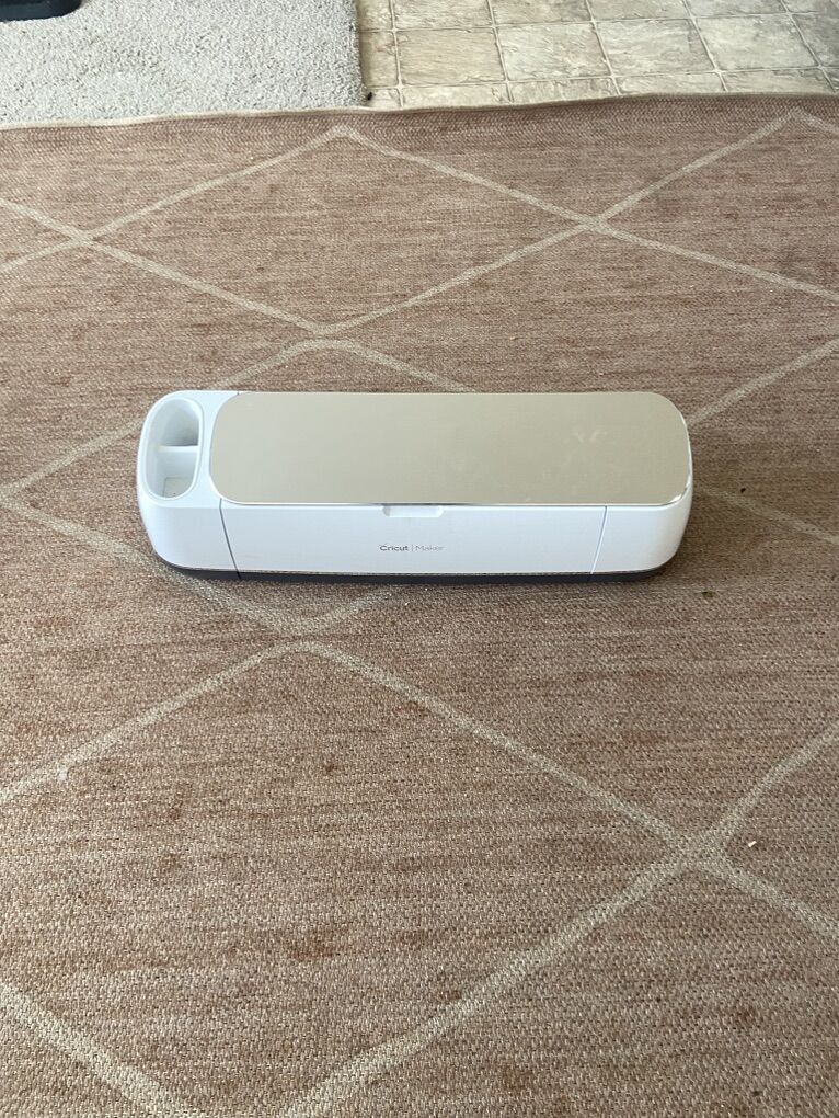 Cricut Maker Machine & Materials