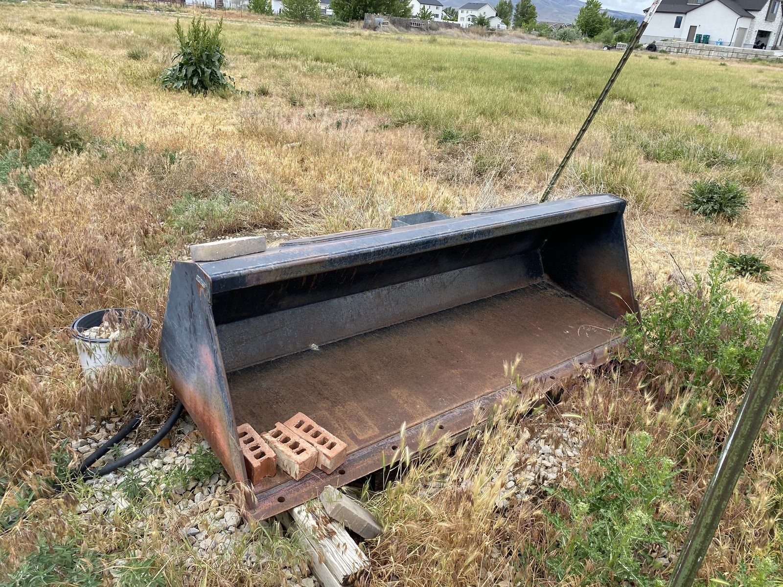 Main image 11