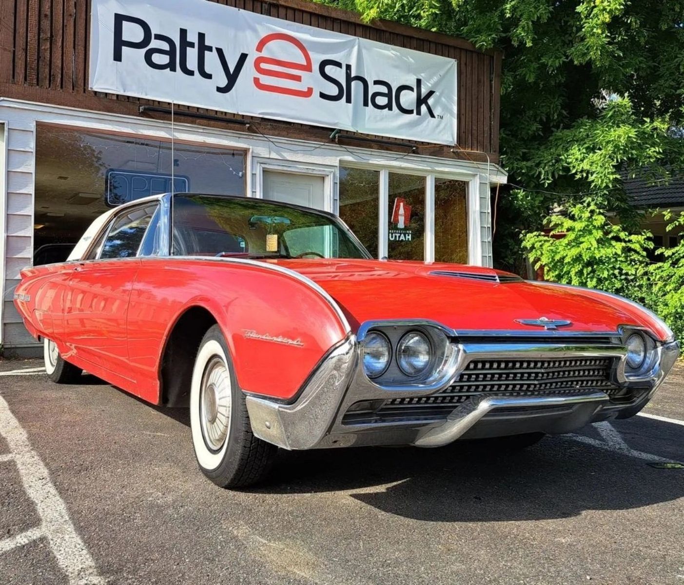 1962 Ford Thunderbird Base