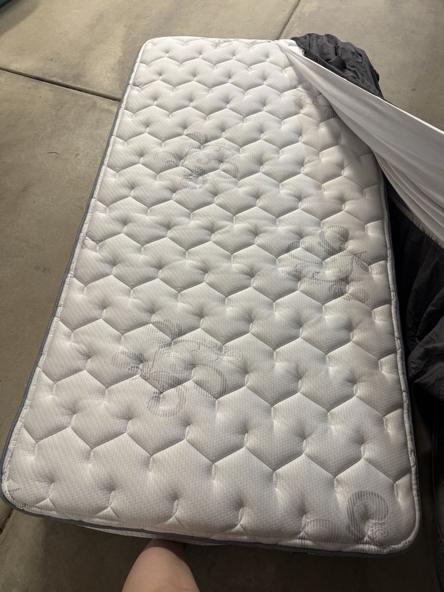 Almost new Twin sized mattress
