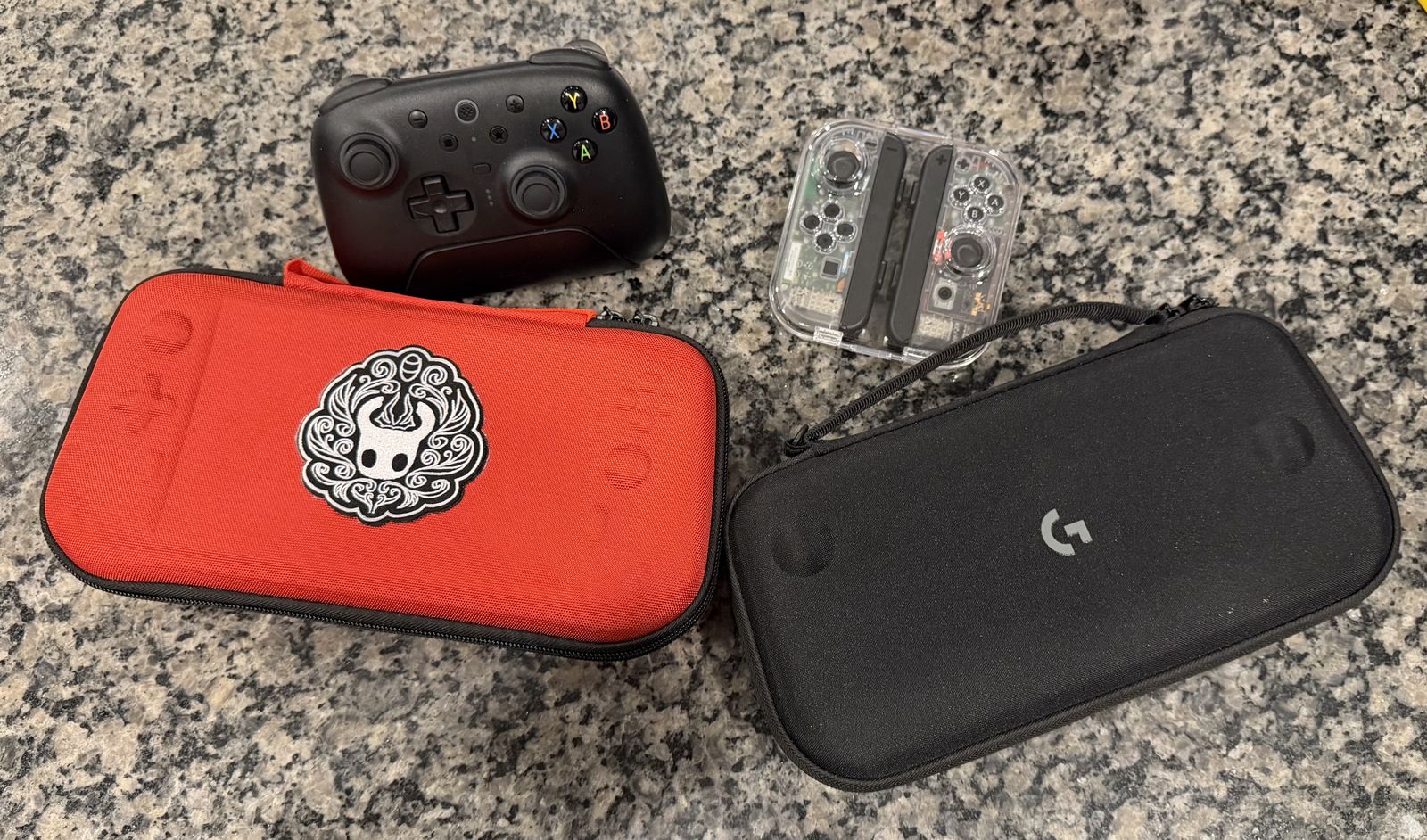 Logitech G Gloud, 8bitdo Ultimate, Joycons Bundle