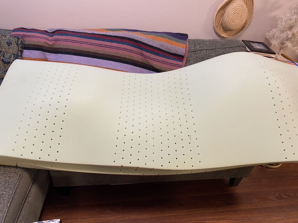 Memory Foam  QueenSize Mattress Topper