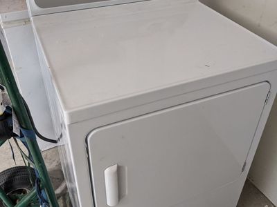 GE White Front Load Electric Dryer