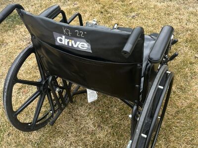 Drive Bariatric wheelchair, 22 Inch Seat