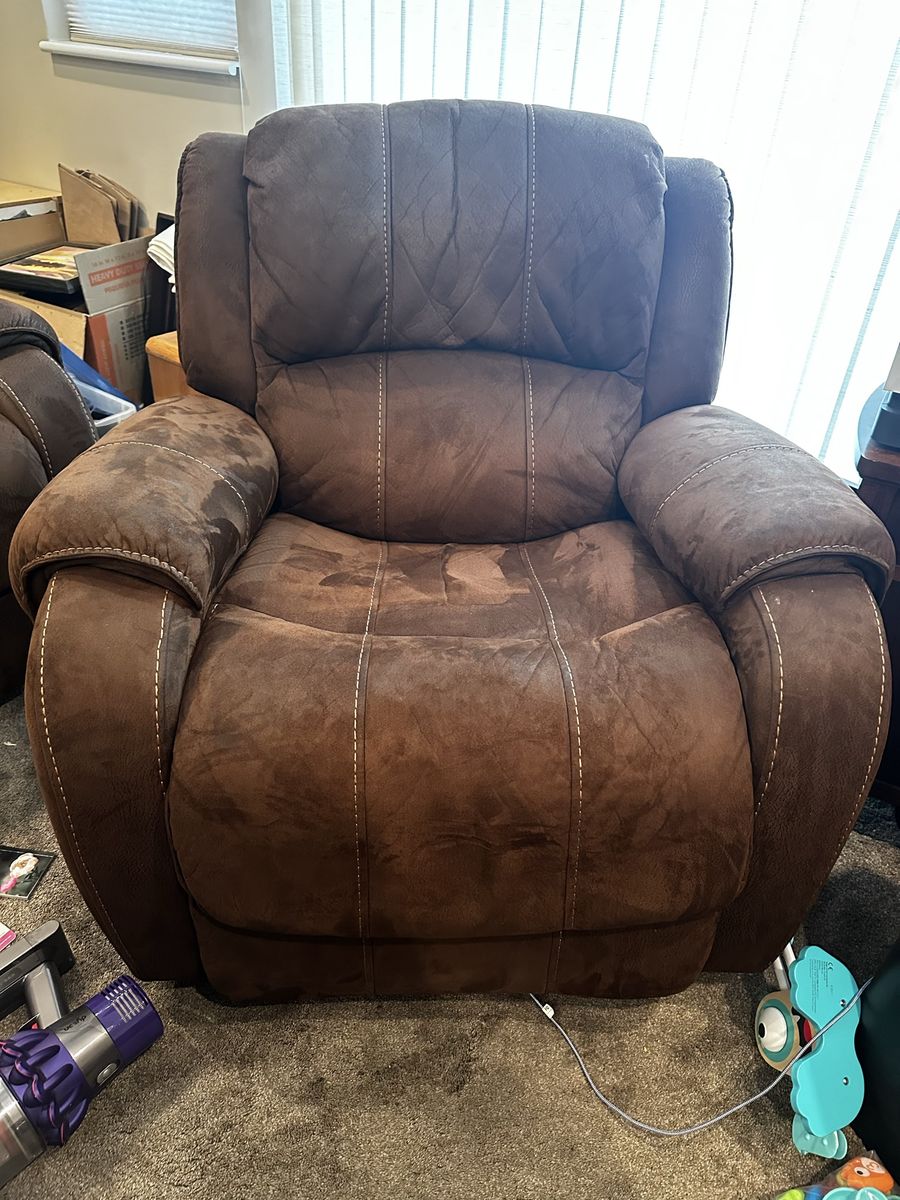 Brown Microfiber Recliner Chair - Plush Comfort