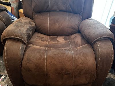 Brown Microfiber Recliner Chair - Plush Comfort