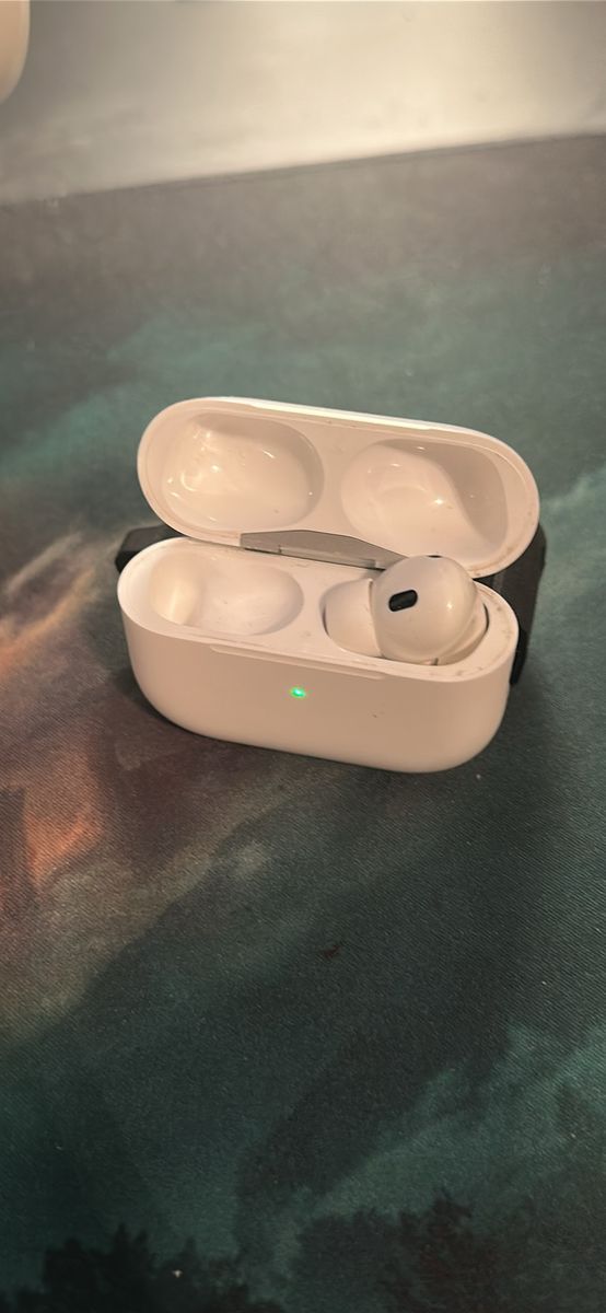 Airpods Pro 2 *AUTHENTIC*