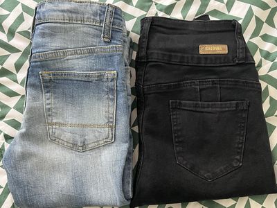 2 Pairs of Junior Jeans