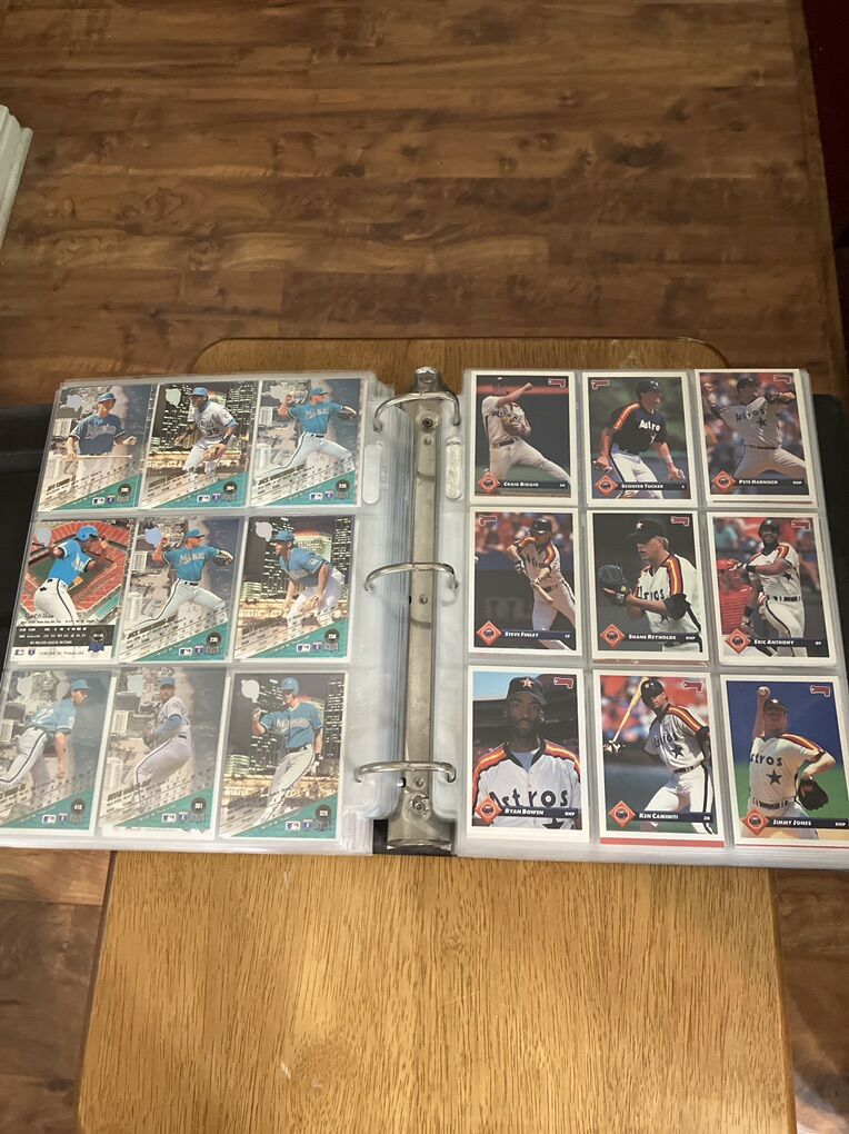 UltraPro Sports Card Album Filled w/Baseball Cards