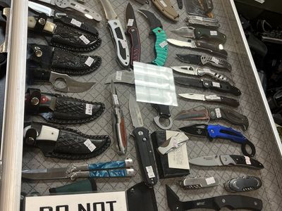 KNIVES, KNIVES & MORE KNIVES! KNIFE SALE @ "UNITE" IN THE SOUTH TOWN MALL