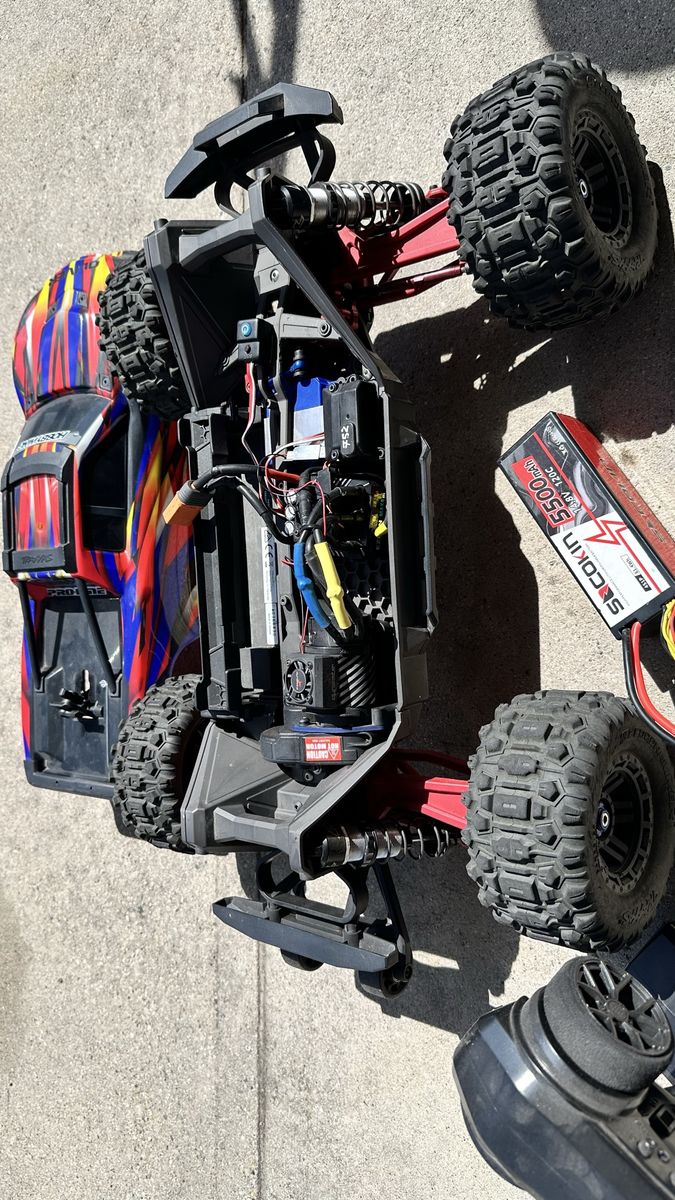 Upgraded Traxxas  Wide-Maxx v2 With Battery Hobbywing Max8