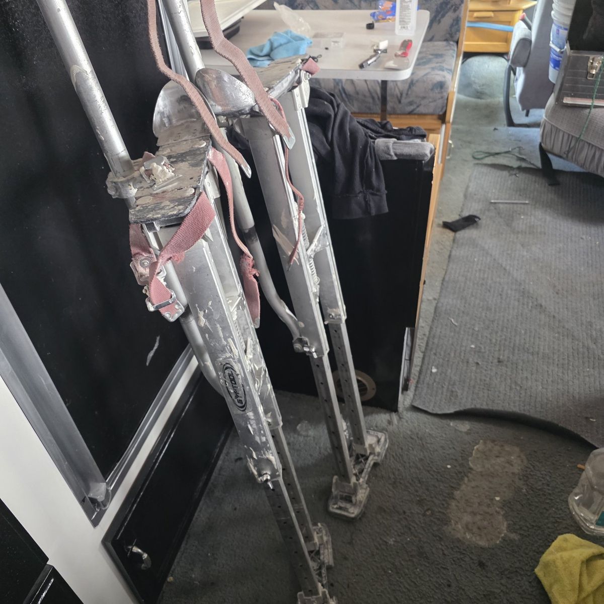 drywall stilts