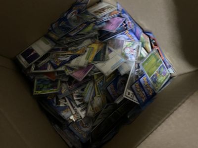 2000 plus cards lot just bulk
