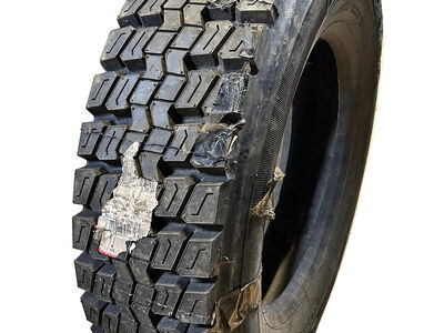 NOS BFGOODRICH ST230 BSW 225 70 19.5 14PLY COMMERCIAL TIRE 74208