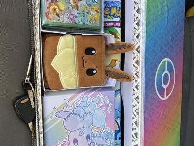 Pokémon Eevee Evolutions Elite Trainer Box - Shining Fates TCG Set