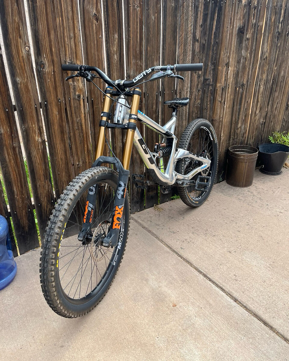 2018 GT fury downhill bike