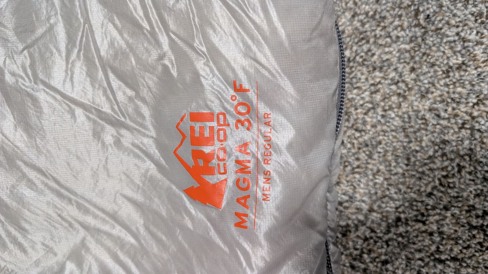 REI Co-op Magma 30°F Men's Regular Sleeping Bag