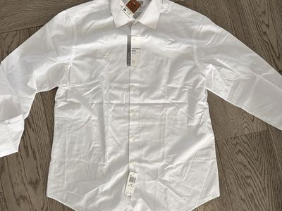 4 Brand new white dress shirts Van Heusen Wrinkle Free Fitted Dress Shirts White 16.5 34-35 New With Tags