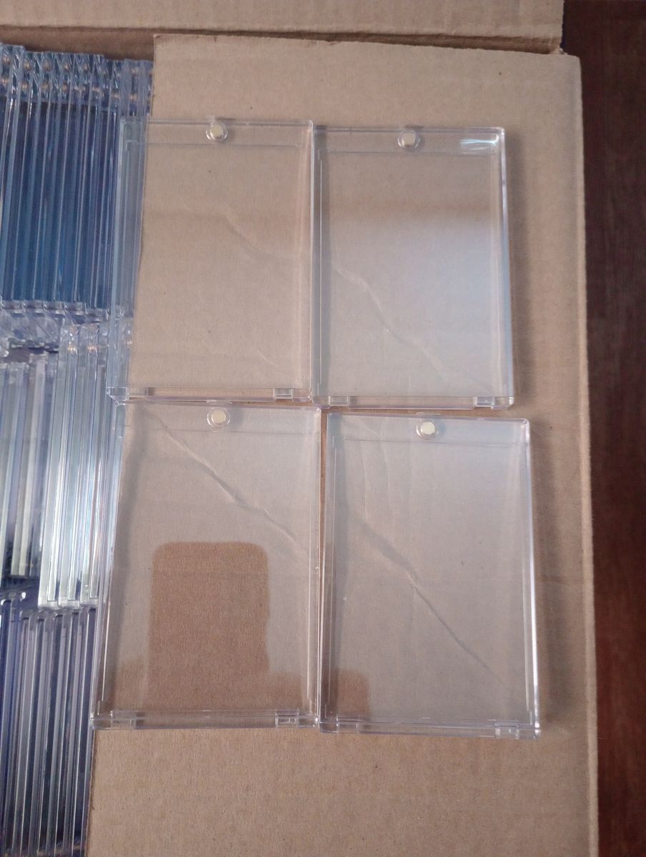 Bulk Lot of Clear Magnetic Trading Card Holders / One Touch Cases