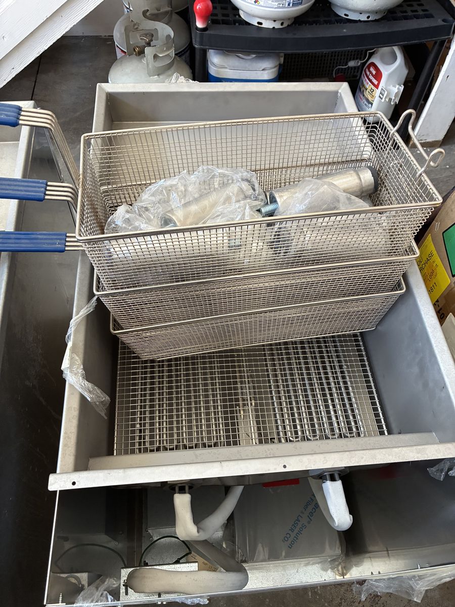 Main image 6