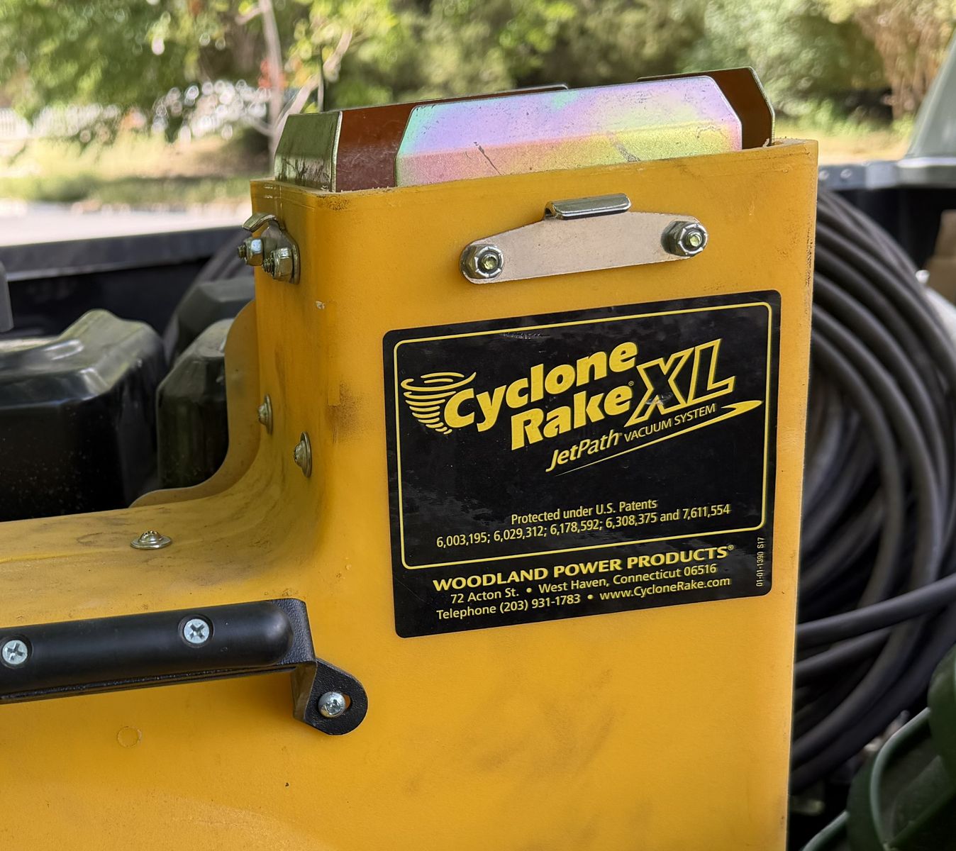 Cyclone Rake XL  Leaf Vacuum