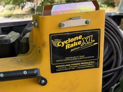 Cyclone Rake XL Leaf Vacuum